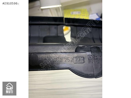 Bagaj kapağı uç plakası kaplaması BMW E46 3 Serisi 51478252735