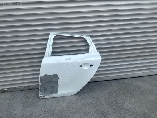 Volvo v40 sol arka kapı