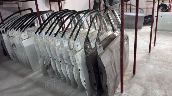 TOYOTA COROLLA ÇIKMA ORJİNAL SOL ÖN KAPI BD1