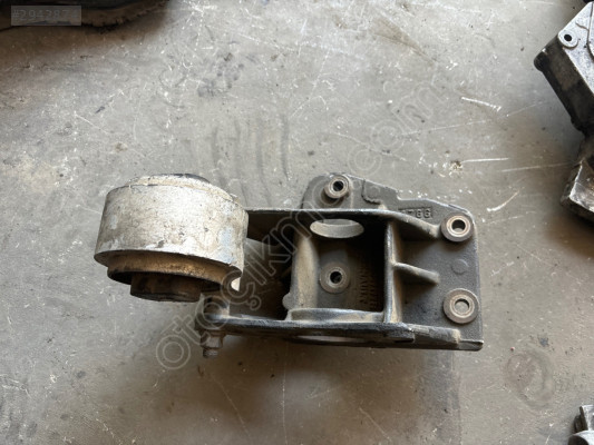 Reno master 2 motor kulağı ve aks ayağı