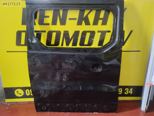 RENAULT TRAFİC 3 SAĞ SÜRGÜLÜ KAPI ORJ ÇIKMA RENKAY KOCAELİ