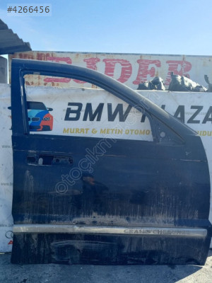 Grand Cherokee İçin Sağ Ön Kapı - Jeep Çıkma Parçalar