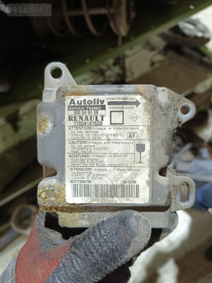 Megane 1 airbag beyni 7700418152D. Son fiyat