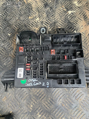 OPEL İNSİGNİA 2.0 SİGORTA KUTUSU