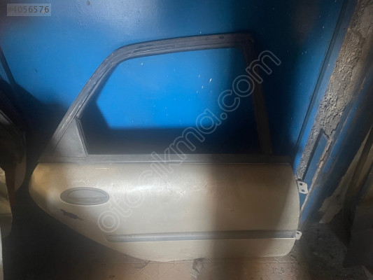 Renault Laguna bir sağ arka kapı