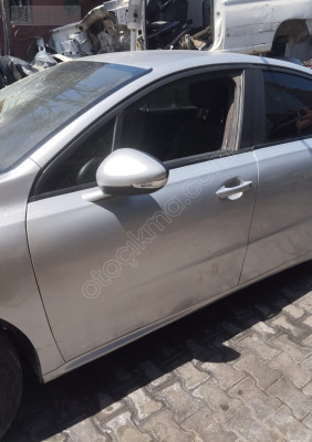 peugeot 508 sol ön kapı
