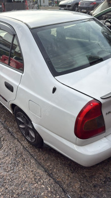 Hyundai accent milenyum sol arka çamurluk