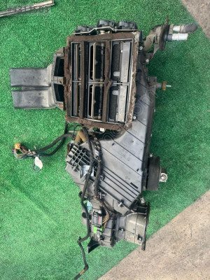 VOLKSWAGEN TOUAREG KALORİFER KUTUSU