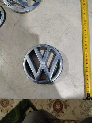 Volkswagen Golf 4 ön panjur arması