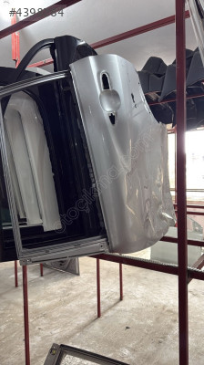 TOYOTA COROLLA CROSS ÇIKMA ORJİNAL SOL ARKA KAPI BD1