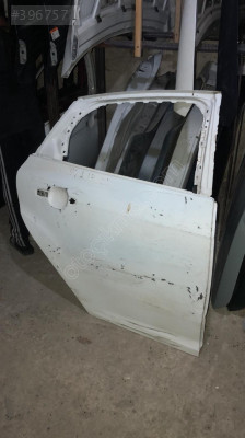 FORD FOCUS SAĞ ARKA KAPI ORJ ÇIKMA 2012-18