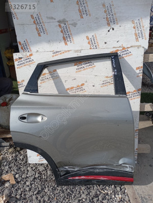 Chery omoda 5 22- 24 çıkma sağ arka kapı