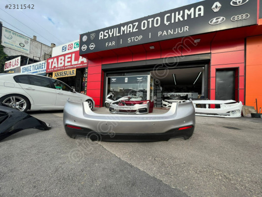 BMW G30 5 M SERİSİ ARKA TAMPON