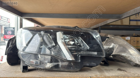 PEUGEOT PARTNER SAĞ ÖN FAR