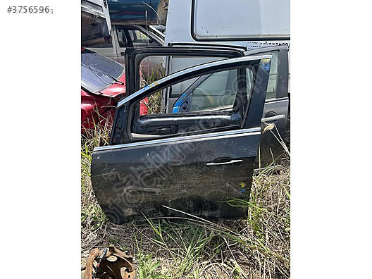 Mitsubishi Outlander çıkma kapı