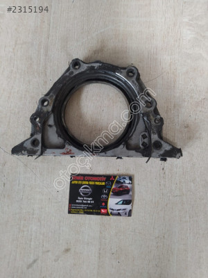 Nissan 2.7 Skystar D22 Orjinal Arka Krank Keçe Kapağı 1998 -