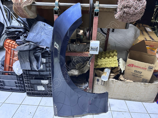 Audi A5 Sağ Çamurluk 2016-2019 8W6821106B