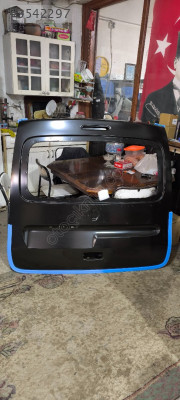 Renault Kangoo bagaj kapağı