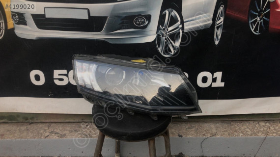Oktavia 13-17 sağ ledli far
