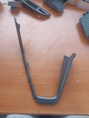 Ford Focus 3 Konsol Çerçevesi