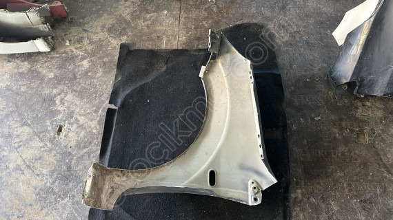 2000-2005 Ford Fiesta Sağ Ön Çamurluk Orijinal Çıkma