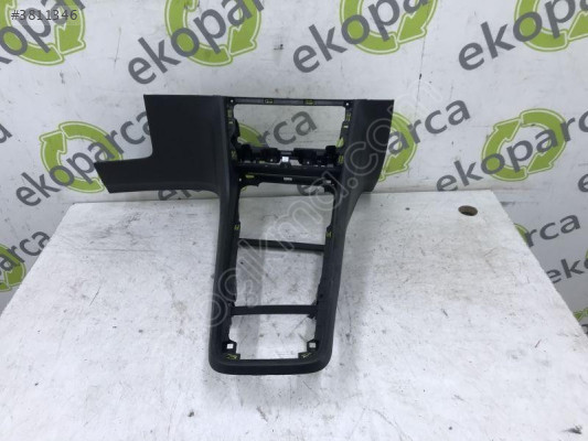 SEAT ATECA 2017 2025 ORTA KONSOL 576863680A