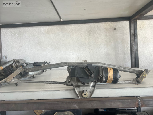 Renault Kango 1 silecek motoru