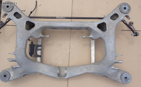 PORSCHE PANAMERA ARKA TRAVERS HATASIZ 970331051