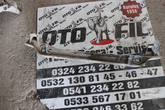 HYUNDAİ STAREX KAMYONET 2007 ALT ŞASE TRAVERSİ