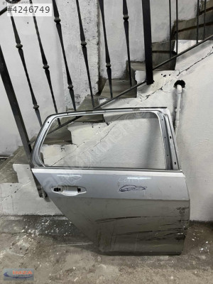 VW GOLF 7 SAĞ ARKA KAPI ORİJİNAL ÇIKMA