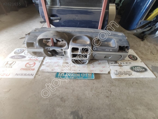 RENAULT CLİO 2005 ÖN GÖĞÜS