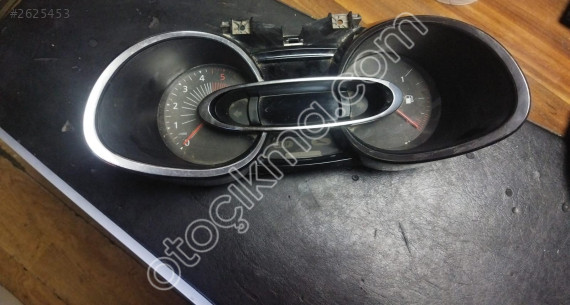 renault clio 4 gösterge saati