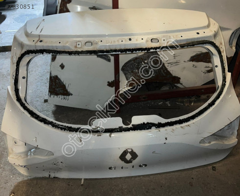 RENAULT CLİO 5 BAGAJ KAPAĞI
