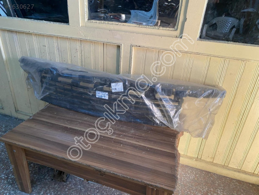 RENAULT FLUENCE ÖN TAMPON IZGARASI ORTA ORJİNAL ÇIKMA 2010