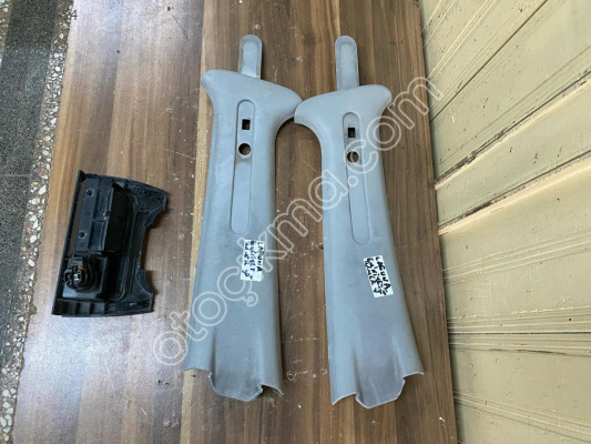 RENAULT LAGUNA 1 ORTA DİREK KAPLAMA ÜST PLASTİĞİ 96-01 MODEL