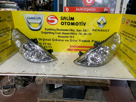 Renault master 3 sag sol far sifir yansanayi