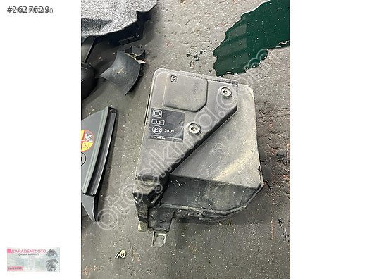 RENAULT MEGANE 2 SİGORTA KAPAĞI
