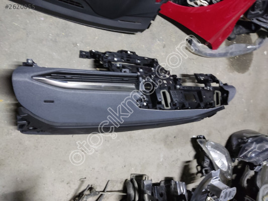 Renault Megane E tech torpido komple sıfır orjinal servis malı