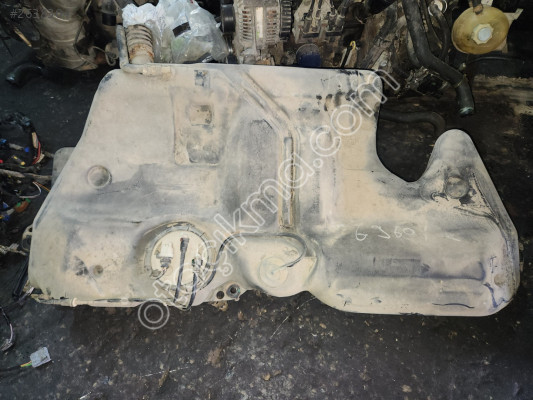 RENAULT MEGANE SCENİC ORJİNAL ÇIKMA BENZİN DEPOSU