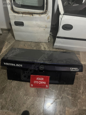 Vectra A bagaj kapağı
