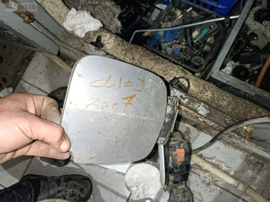 RENAULT CLİO 3 DEPO KAPAĞI