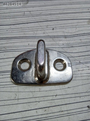 Volkswagen Golf 1999 Kapı Kilidi Karşılığı 3B0837033E