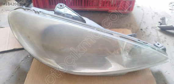 PEUGEOT 206 SAĞ FAR ÇIKMA