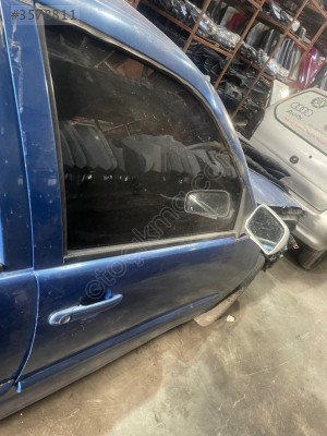 Volkswagen Polo sağ ön kapı