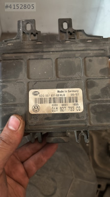 VOLKSWAGEN GOLF 4 OTOMATİK ŞANZIMAN BEYNİ 01M 927 733 CQ