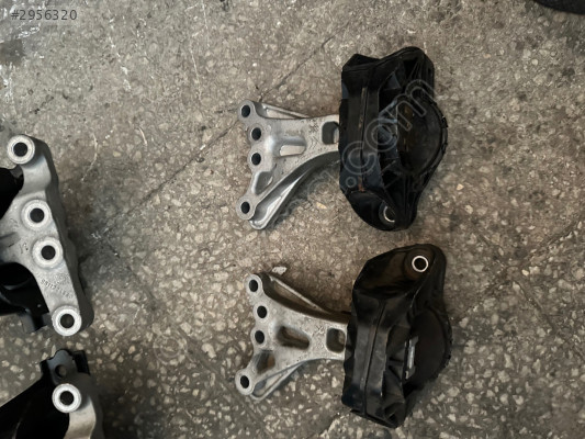 CİTREON C3 MOTOR KULAK SAĞ