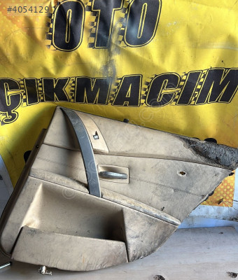 Bmw e60 sağ arka kapı döşemesi 70342889
