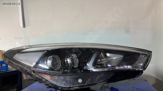 HYUNDAİ TUCSON SAĞ FAR 92102D7200
