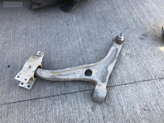 MERCEDES A W177 CLA W118 GLB W247 SOL ÖN ALT TABLA 2473331500