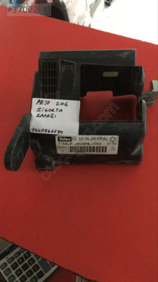 PEUGEOT P 206 SİGORTA KAPAĞI ORJ ÇIKMA 9640866580